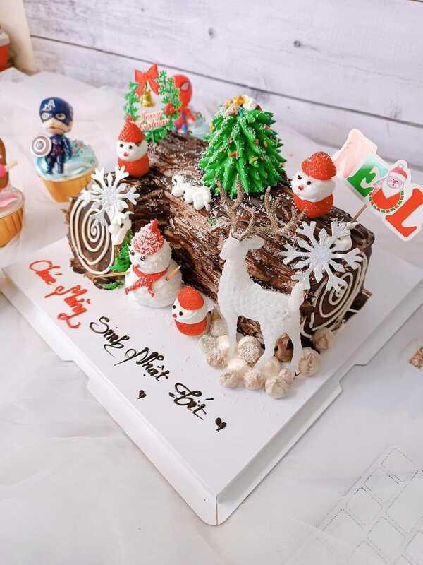 BÁNH NOEL
